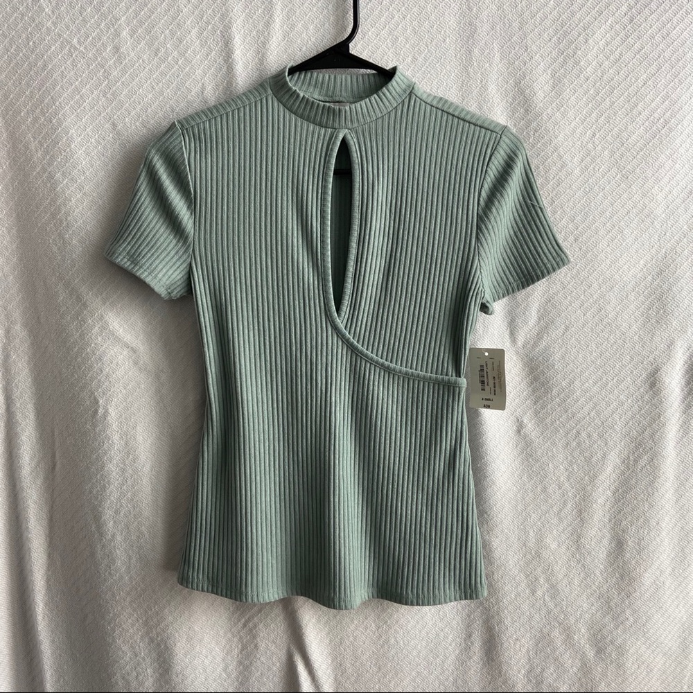 Cut Out Top